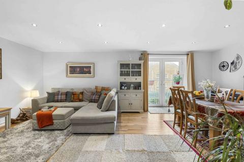 undefined, Flat 14, 3 North Pilrig Heights, Bonnington, EH6 5FF