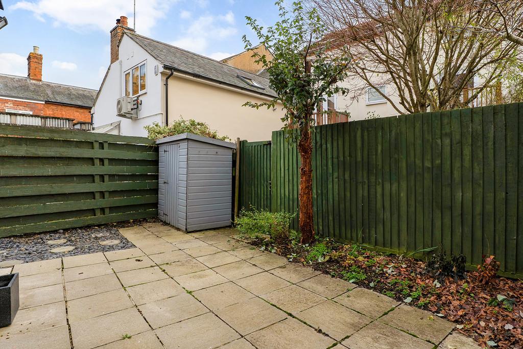 Courtyard garden