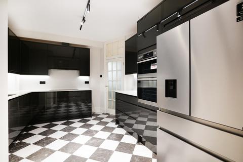 4 bedroom apartment to rent, St. Mary Abbots Court, Warwick Gardens, London, W14