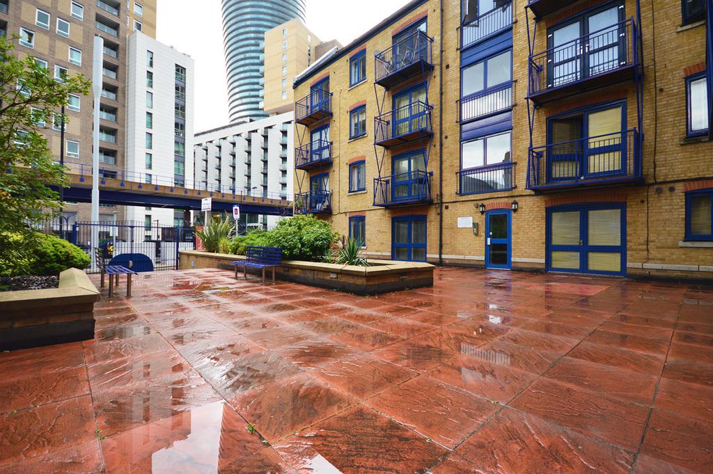 2 Double Bedroom Flat to Rent