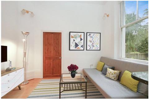 1 bedroom flat to rent, Woodchurch Road, West Hampstead NW6