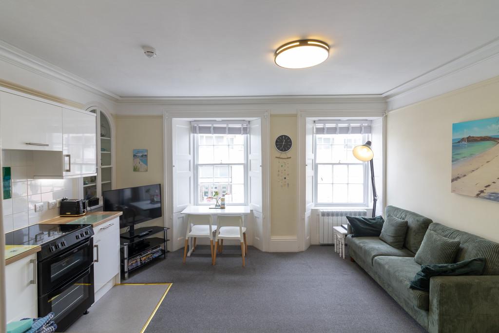 Kitchen/Diner/Lounge