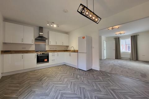 3 bedroom semi-detached house to rent, Clematis Drive, Stafford