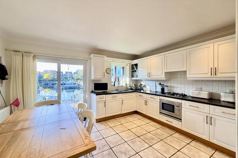 undefined, Endeavour Way, Hythe, Southampton