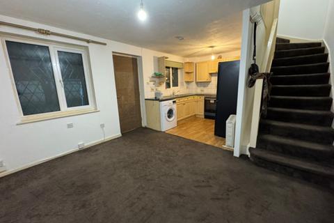 1 bedroom semi-detached house to rent, Berkshire