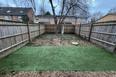 1 bedroom semi-detached house to rent, Berkshire