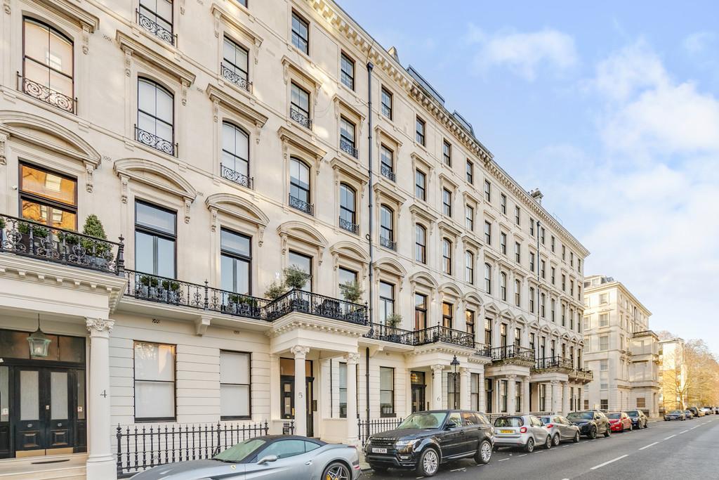 Ennismore Gardens5,Flat7-13
