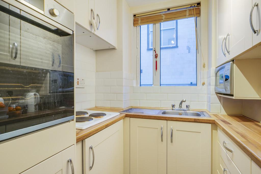 Ennismore Gardens5,Flat7-9