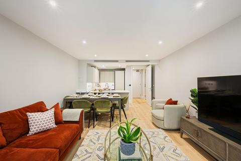 3 bedroom apartment to rent, Baker Street, London, NW1