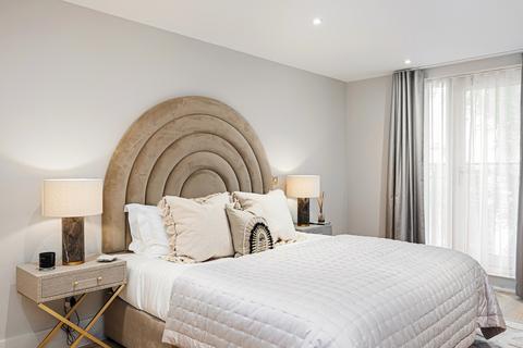 3 bedroom apartment to rent, Baker Street, London, NW1