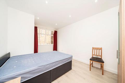 1 bedroom flat to rent, Shepherds Bush Green, London W12