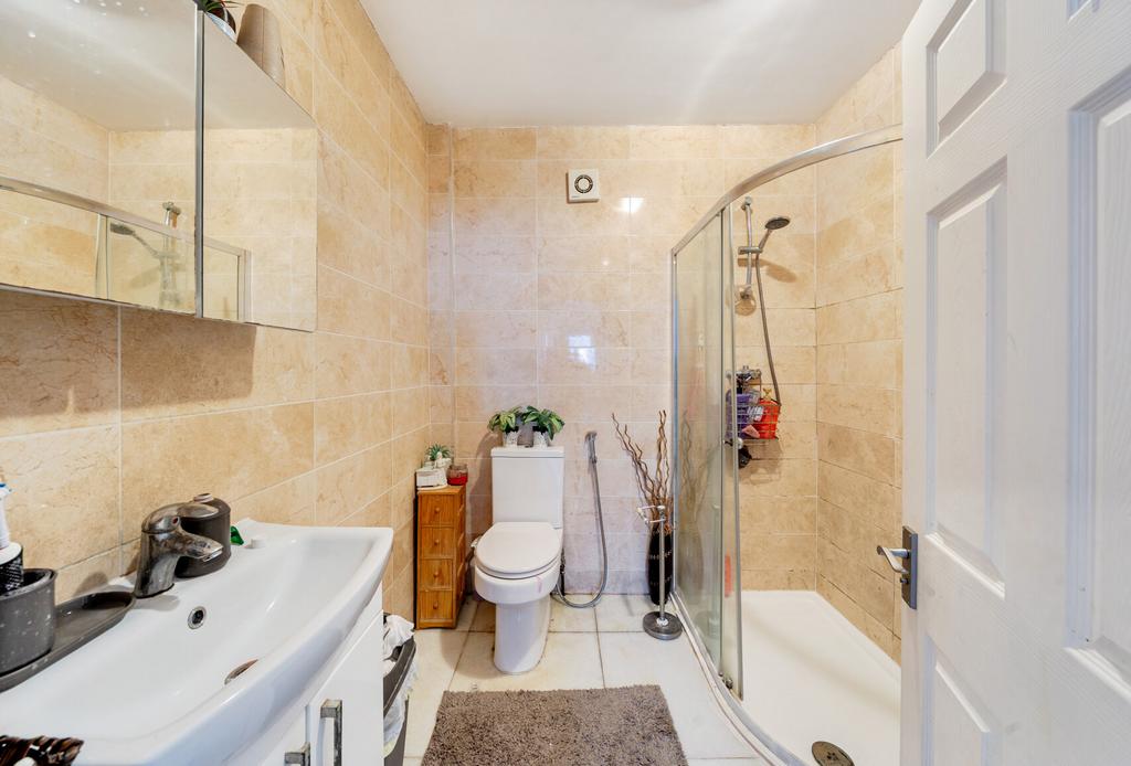 1383936 8 6929984...