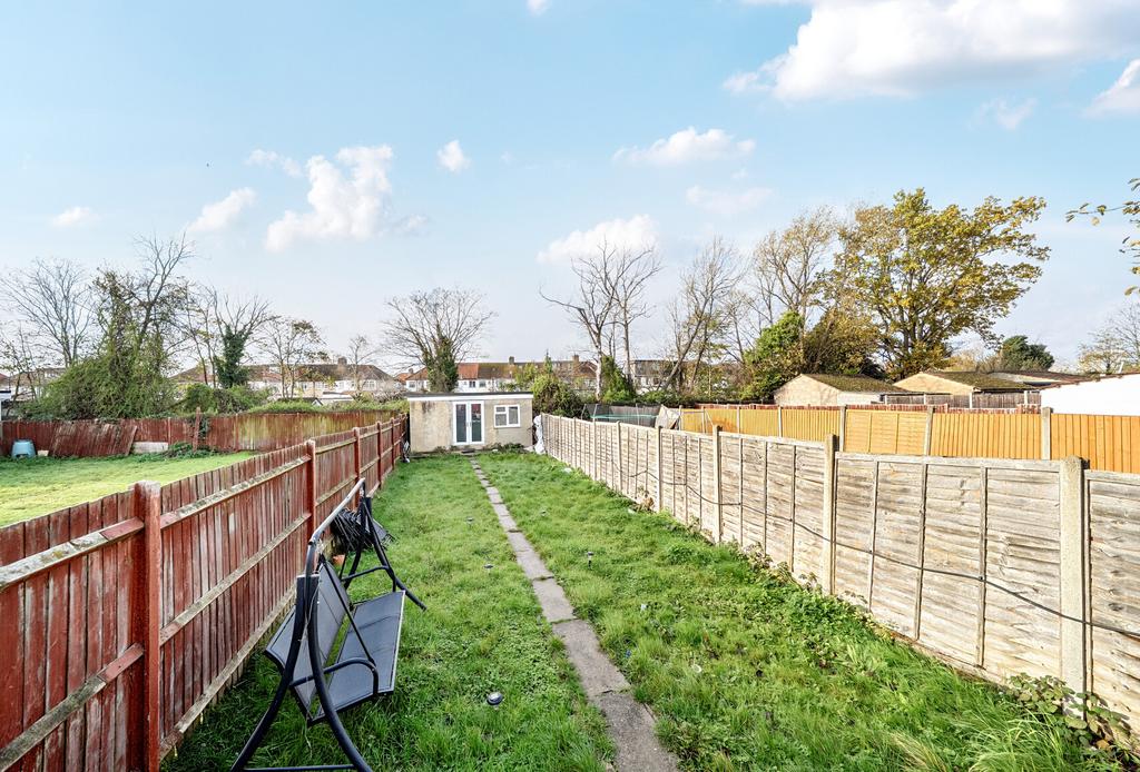 1383936 18 692998...