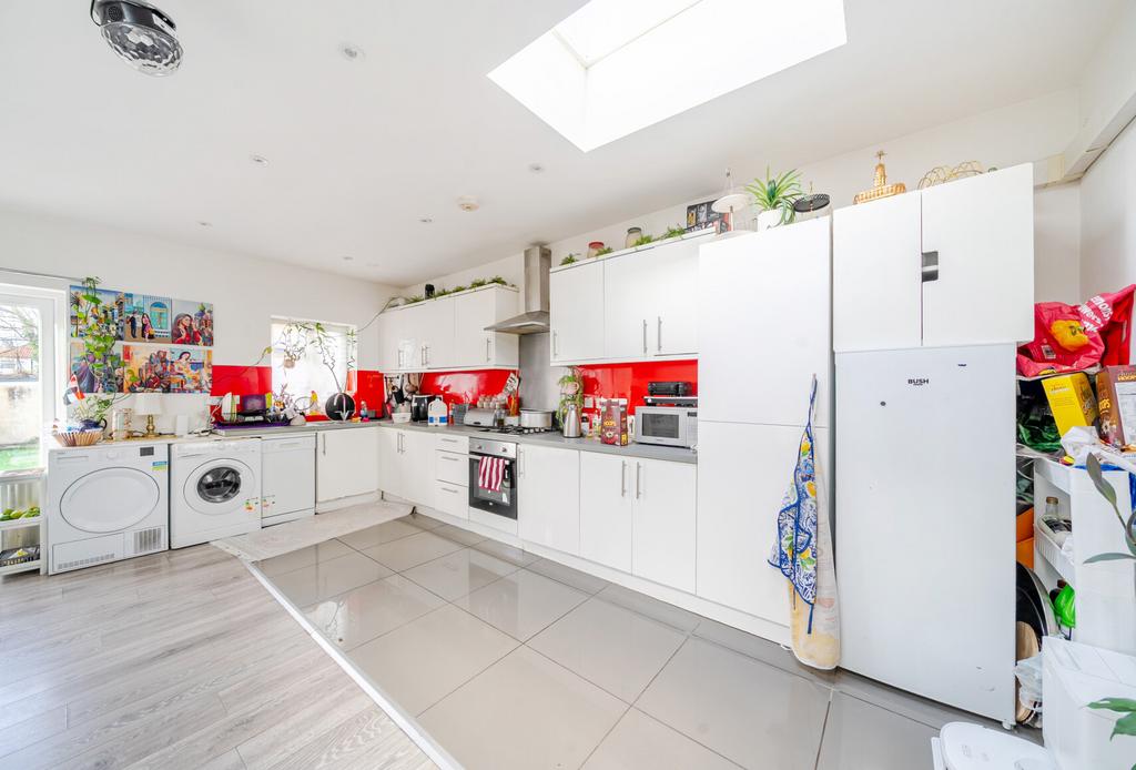 1383936 13 692998...