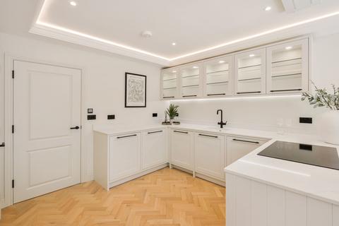 undefined, Hollymeoak Road, Coulsdon, CR5