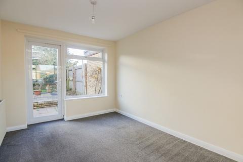 undefined, Mendip Rise, Locking