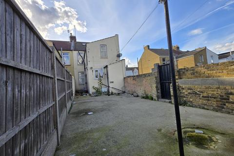 3 bedroom end of terrace house for sale, College Avenue, Gillingham, Kent