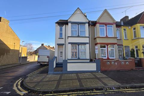 College Avenue, Gillingham, Kent