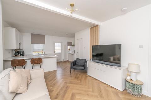 undefined, 70 Findlay Gardens, Edinburgh, EH7