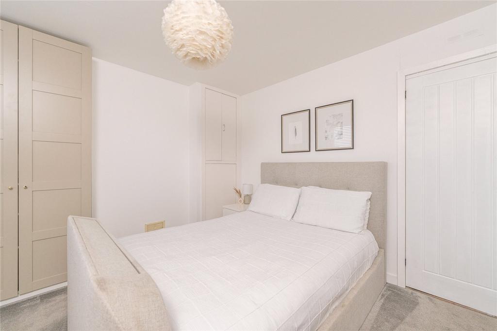 Bedroom 1 Alt