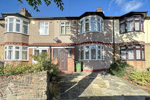 undefined, Lyndhurst Drive, Hornchurch RM11