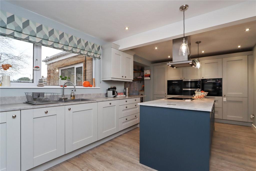 Kitchen Area Pic 2