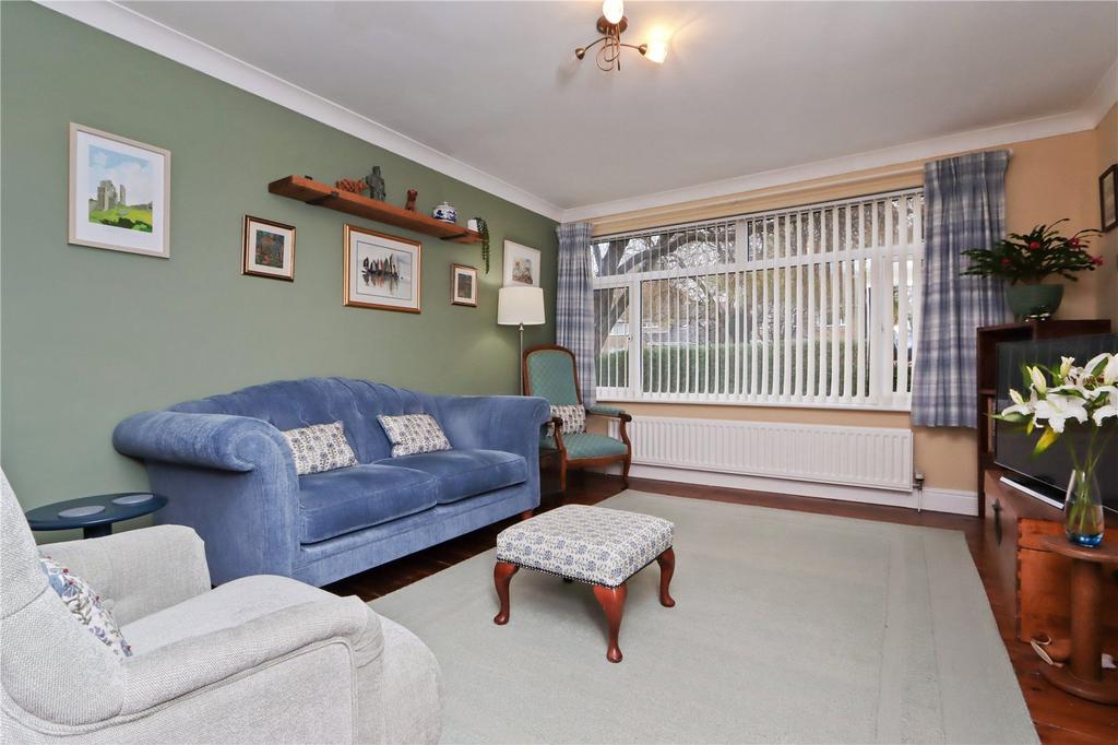 Living Room Pic 1