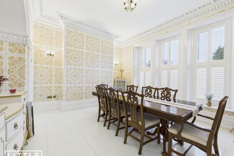 6 bedroom semi-detached house for sale, Cowley Hill Lane, St. Helens, WA10
