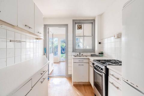 2 bedroom terraced house to rent, Rickmansworth Road, Pinner, HA5