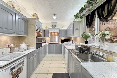 undefined, Russell Road, Bilston, WV14 6NS