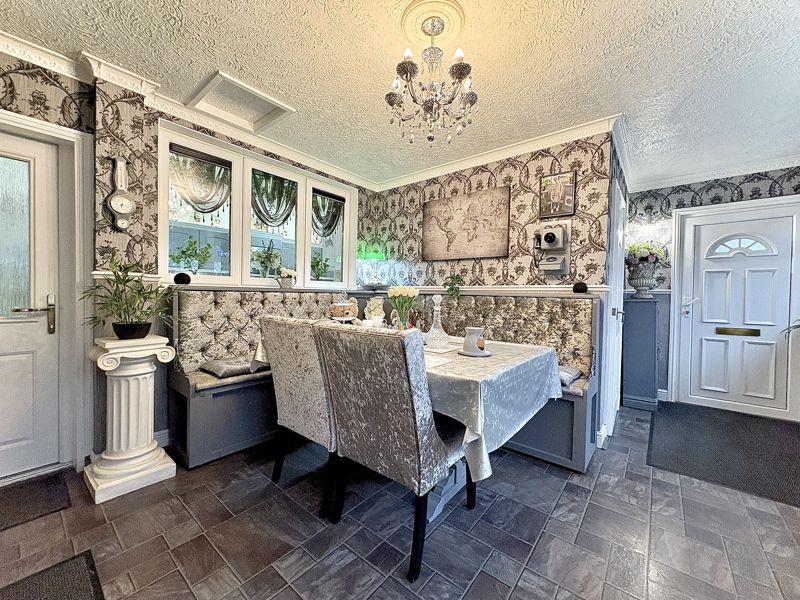 Dining room/out...