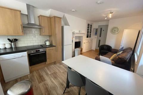 5 bedroom terraced house for sale, Priory Road, Exeter