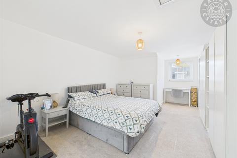 3 bedroom semi-detached house for sale, 'A spacious three-storey home built around modern comfort'