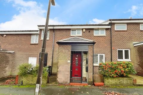 3 bedroom terraced house for sale, Madeley Gardens, Halliwell