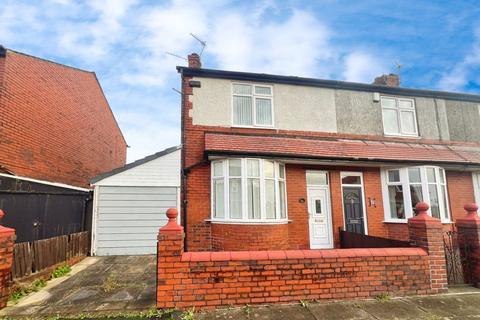 Ashton Street, Deane