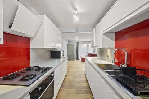 undefined, Harrogate Court, Langley