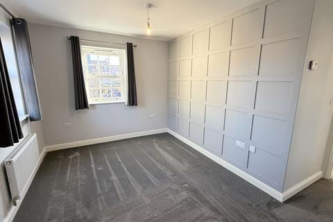 3 bedroom detached house to rent, Somning Close, Alconbury Weald