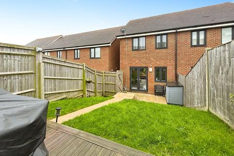 2 bedroom semi-detached house for sale, Logie Baird Way, Hastings TN34