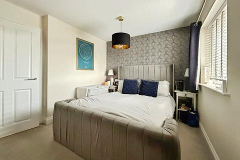 2 bedroom semi-detached house for sale, Logie Baird Way, Hastings TN34