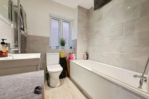 2 bedroom semi-detached house for sale, Logie Baird Way, Hastings TN34