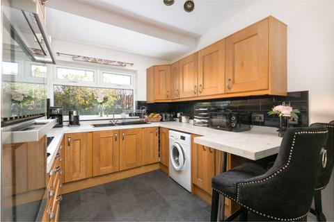 undefined, Mount Park, Carshalton