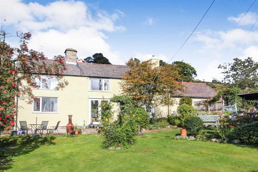 Accommodation Comprises