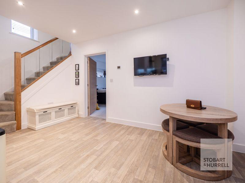 Kitchen Dining Area