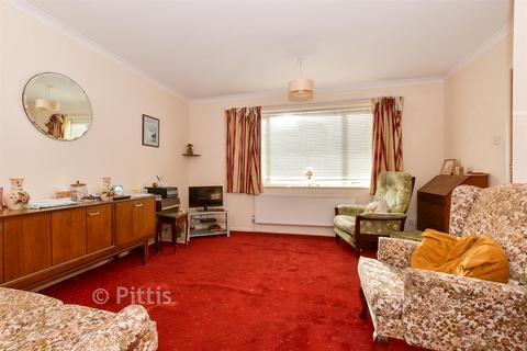 2 bedroom detached bungalow for sale, Harry Cheek Gardens, Cowes, Isle of Wight
