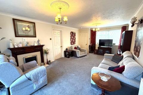 4 bedroom detached house for sale, Bramingham, Luton LU3
