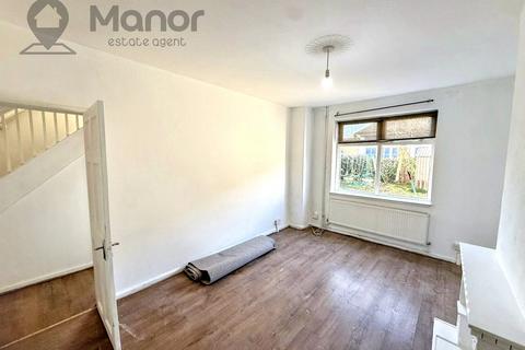 3 bedroom semi-detached house to rent, Comyns Road, Dagenham, RM9 6PB