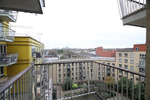 2 bedroom flat to rent, Eden Grove, London