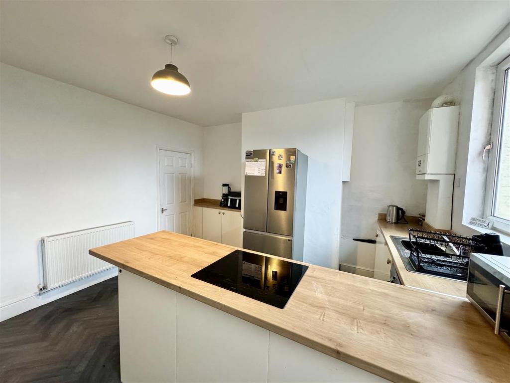 Dining kitchen