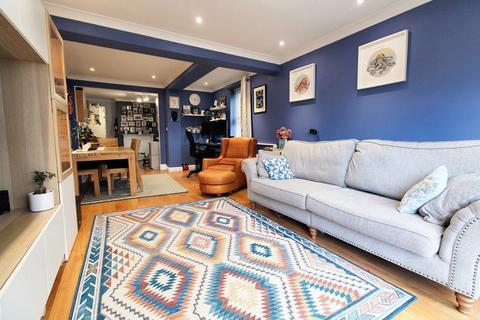 2 bedroom semi-detached house for sale, Deacon Road, Southampton SO19