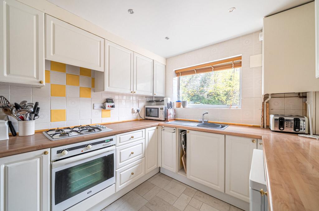 1381743-8-692d89c...